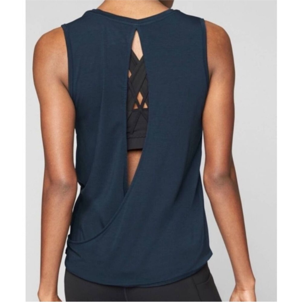 Athleta Essence open back tank size medium dark blue